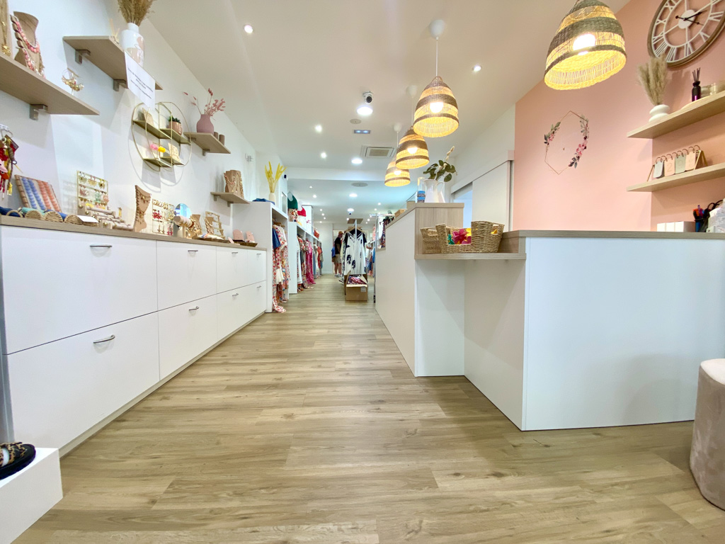 meubles sur mesure pour magasin de vêtements Normandie