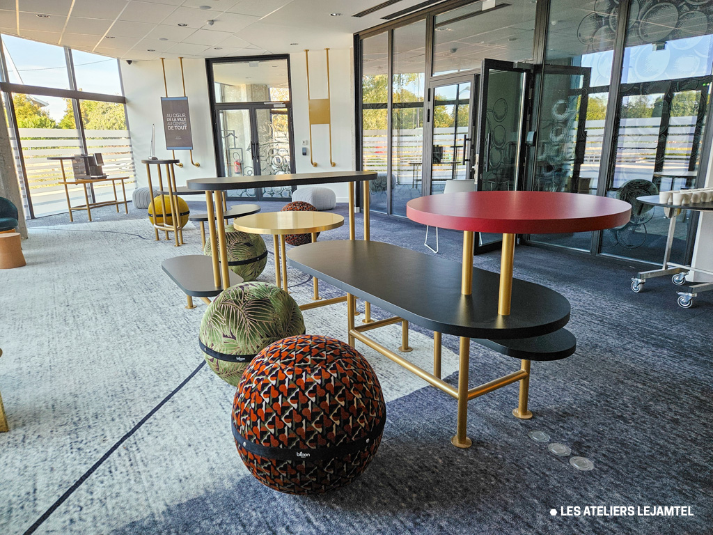 Agencement-professionnel-hotel-table-design