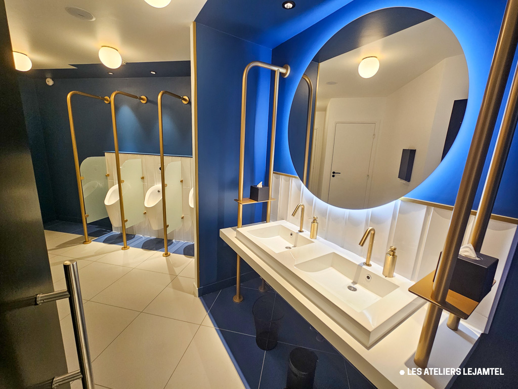 Agencement-professionnel-hotel-lejamtel-sanitaire